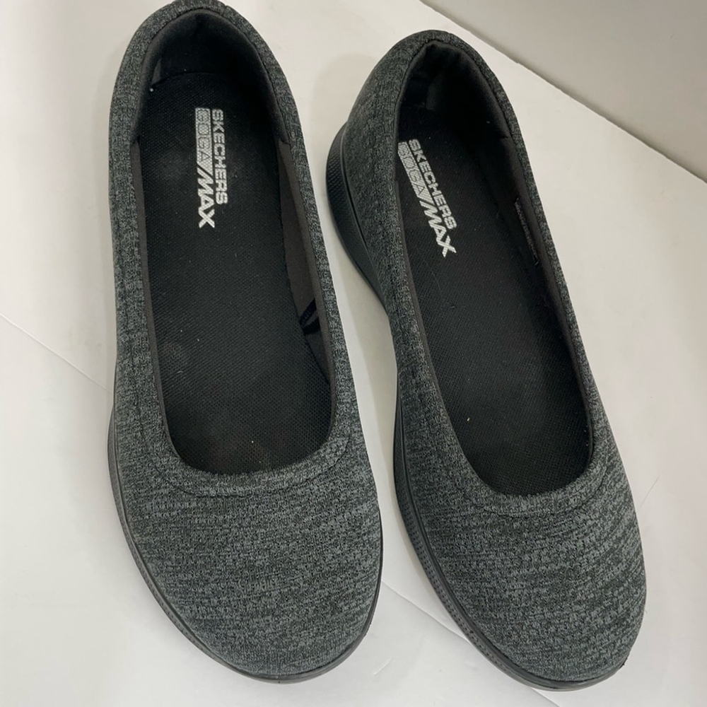 Skechers Women's Gray Flats - Picture 2 of 5